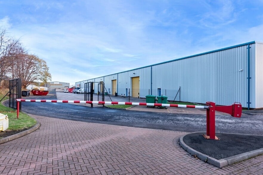 1B Westerton Road, East Mains Industrial Estate, Broxburn for lease - Building Photo - Image 3 of 3