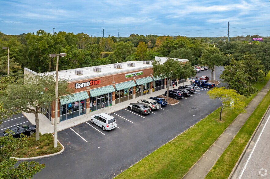 8502-8506 Citrus Park Dr, Tampa, FL à louer - Photo du bâtiment - Image 2 de 5