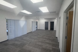 3827-3843 St Valentines Way, Orlando, FL for lease Interior Photo- Image 2 of 4