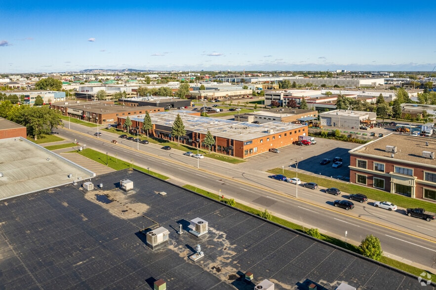 72 Boul Brunswick, Pointe-claire, QC à louer - Aérien - Image 2 de 7