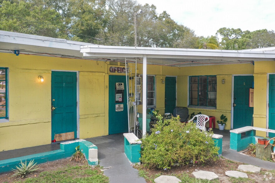 1770 N Fort Harrison Ave, Clearwater, FL à vendre - Photo du bâtiment - Image 3 de 5