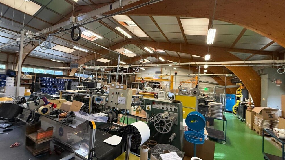Industrial in Ceyzériat for sale - Building Photo - Image 3 of 12