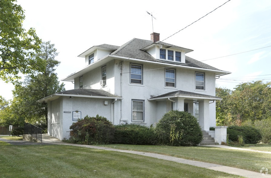 286 E Main St, Somerville, NJ à louer - Photo du bâtiment - Image 2 de 43