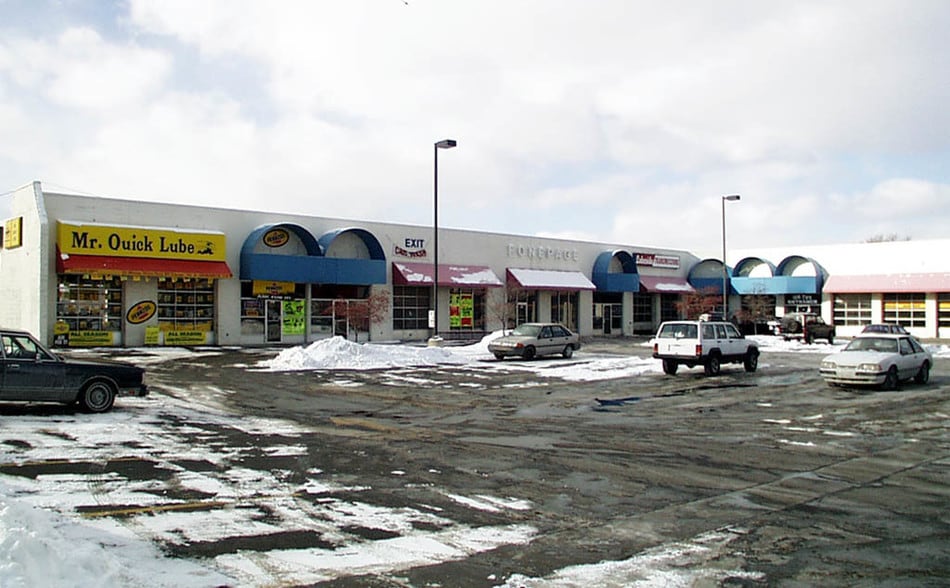 161-169 N Groesbeck Hwy, Mount Clemens, MI for lease - Primary Photo - Image 1 of 2