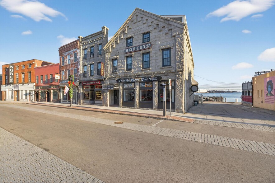 90-94 Bank St, New London, CT à vendre - Photo du bâtiment - Image 2 de 19