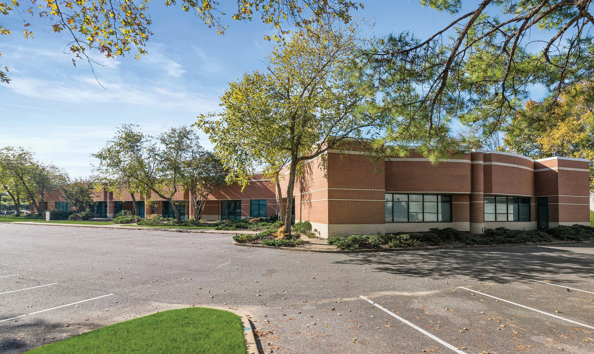 2655 Dividend Dr, Memphis, TN for lease Building Photo- Image 1 of 5