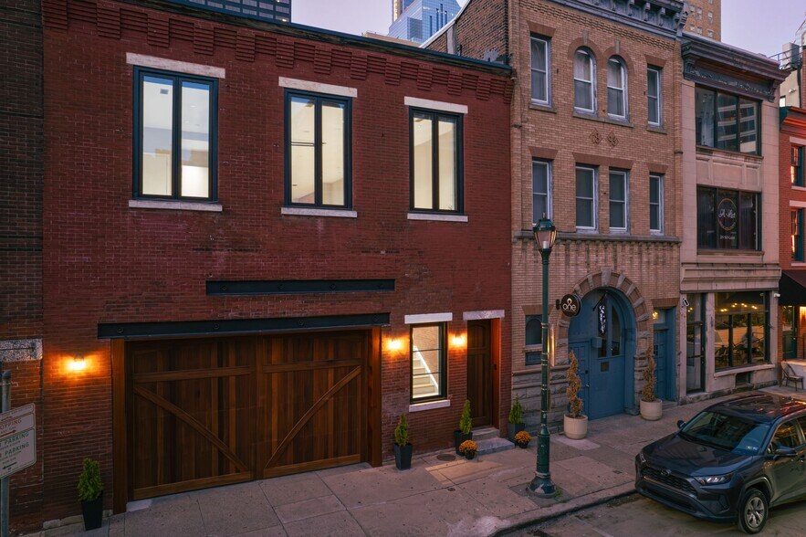 2017 Sansom St, Philadelphia, PA à vendre - Photo du bâtiment - Image 2 de 51