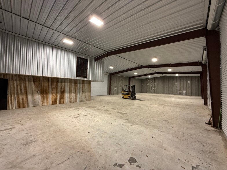 1141 FM 517 Rd, Alvin, TX à vendre - Photo du bâtiment - Image 3 de 8