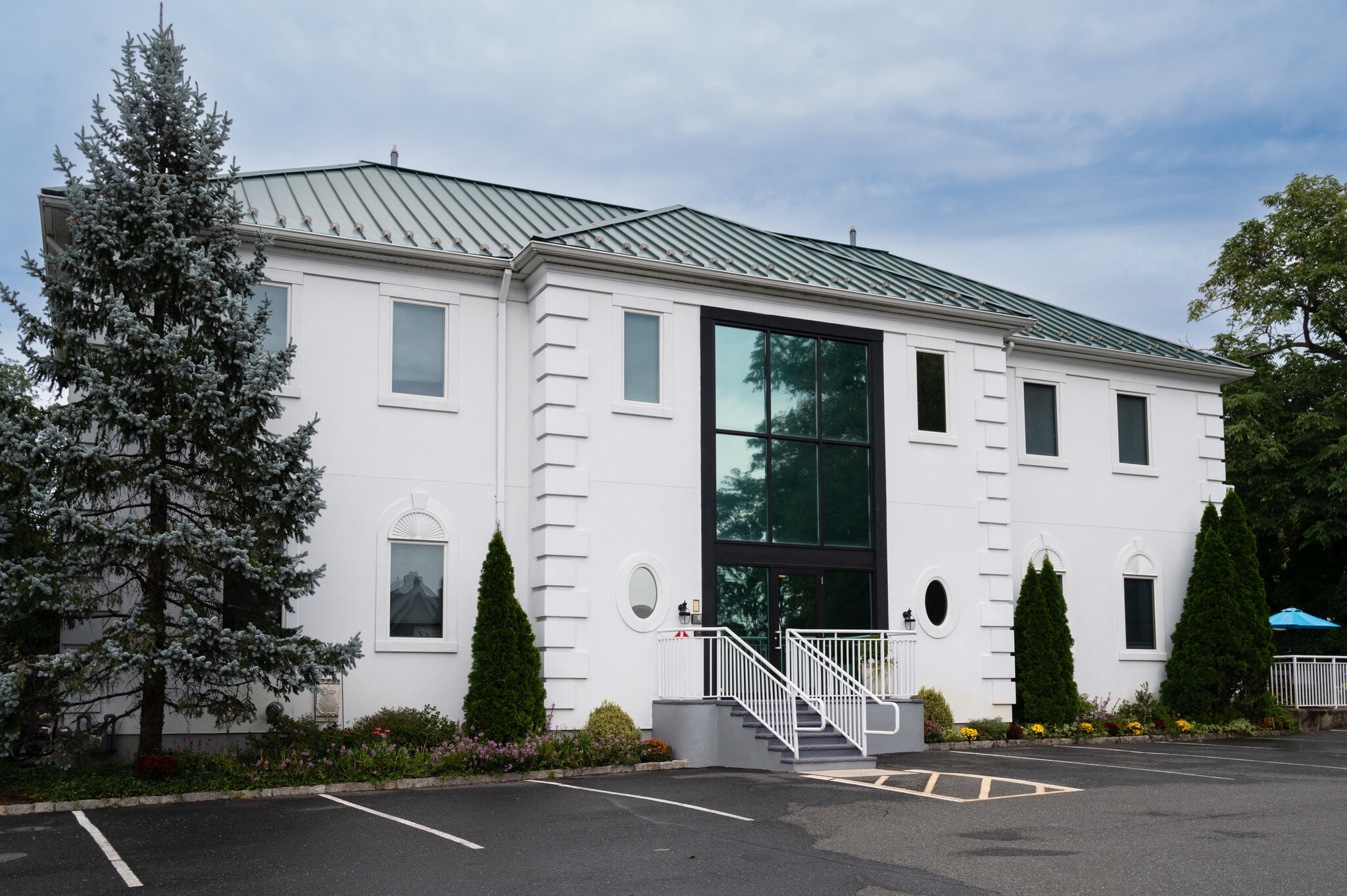 1199 US Highway 22 E, Mountainside, NJ à louer Photo principale- Image 1 de 31