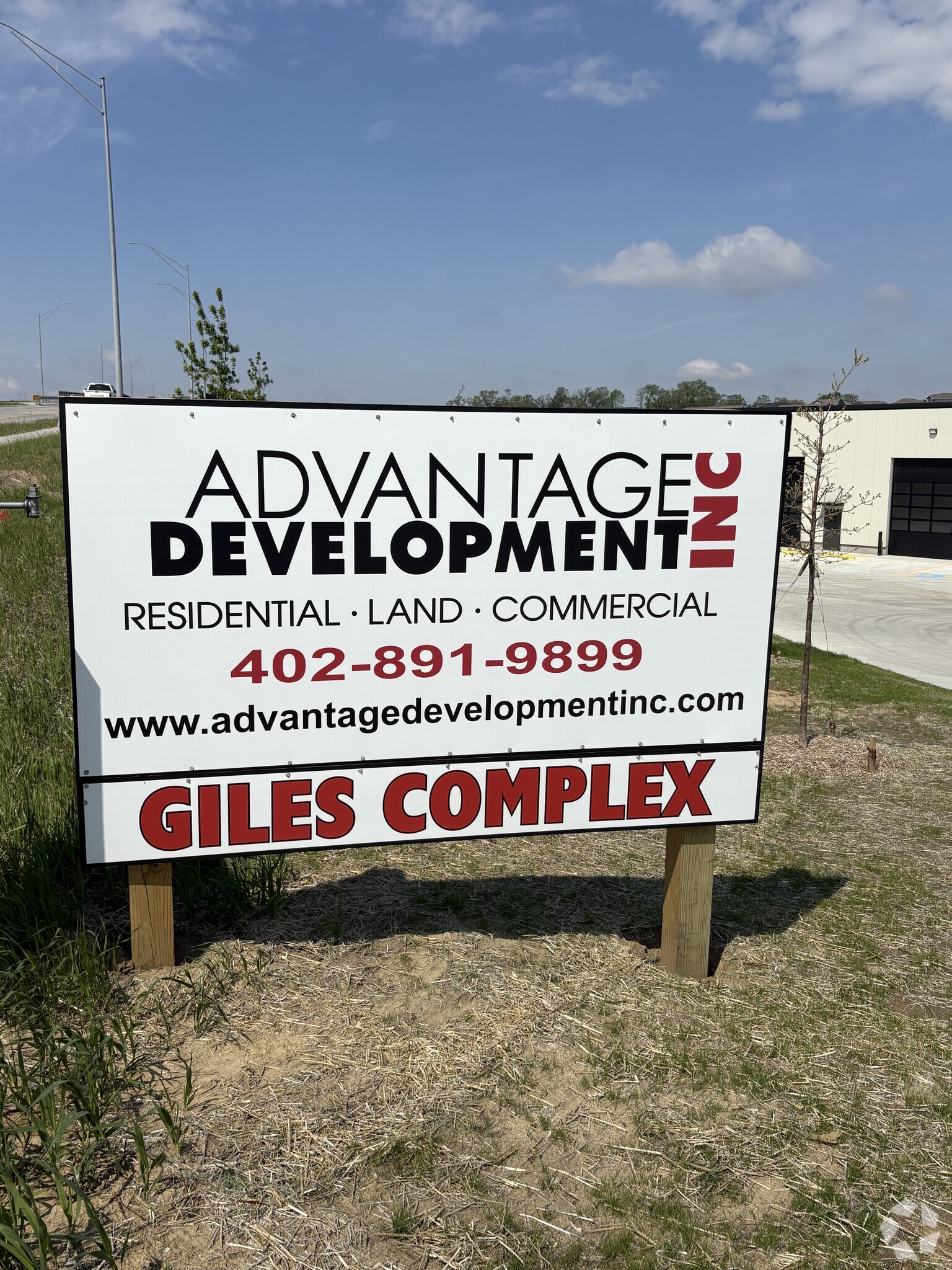 18320 Giles Rd, Omaha, NE for lease Primary Photo- Image 1 of 3