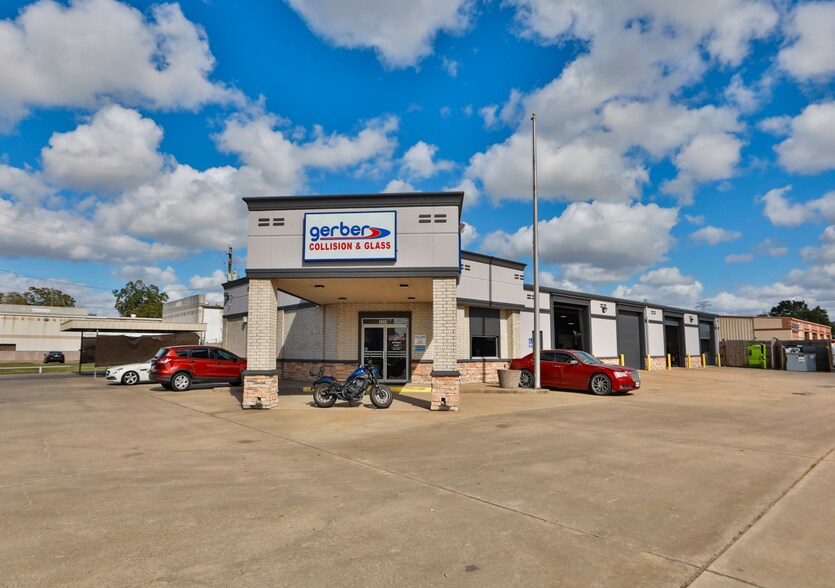 1131 Staffordshire Rd, Stafford, TX à vendre - Photo principale - Image 1 de 3