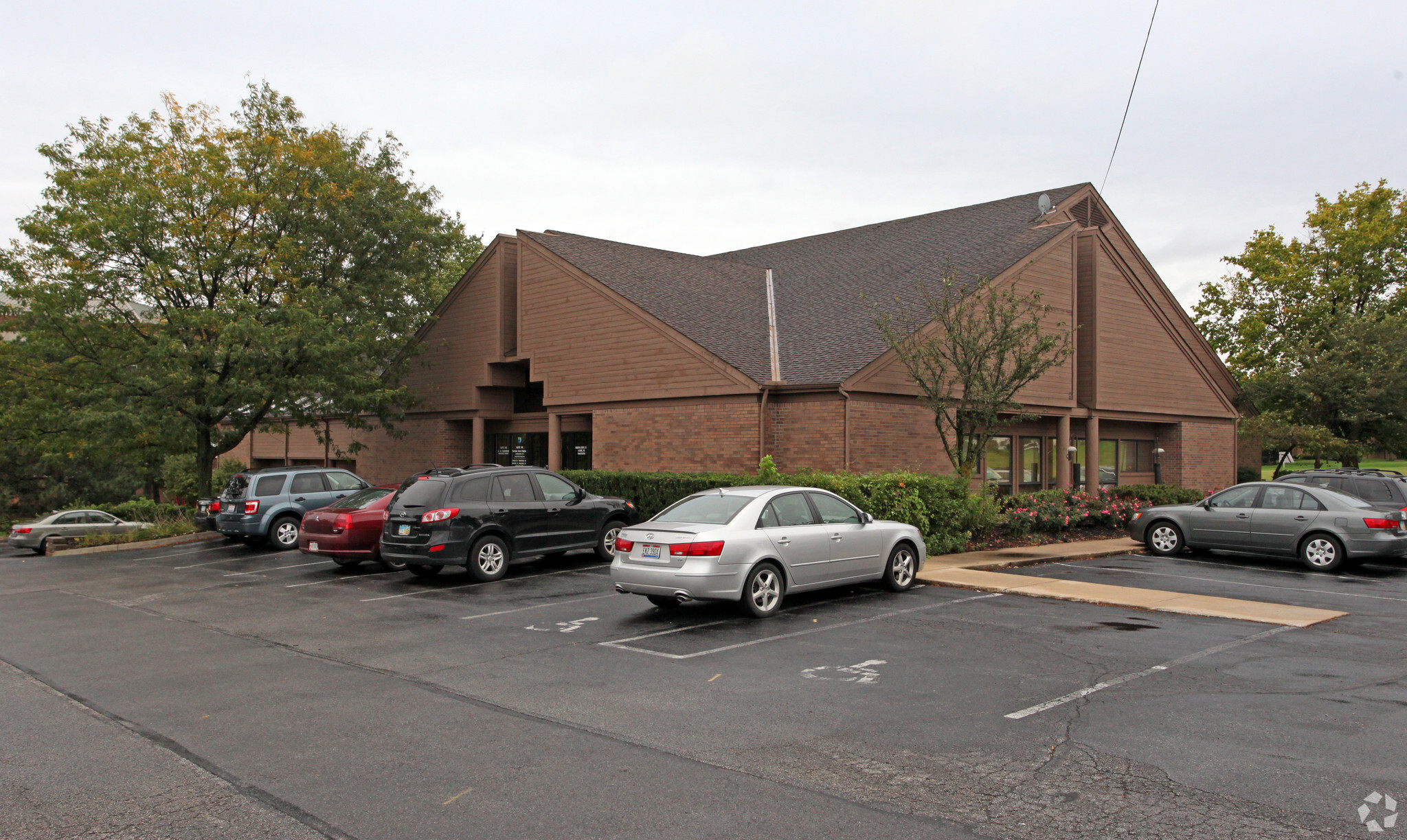 555 W Schrock Rd, Westerville, OH for sale Primary Photo- Image 1 of 1