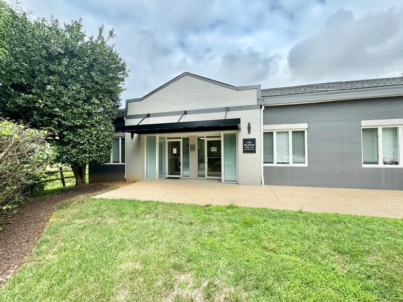 8805 Columbia 100 Pky, Columbia, MD for sale - Building Photo - Image 1 of 8