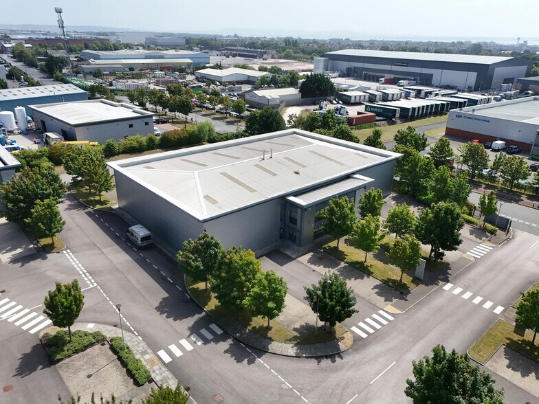 Evans Rd, Liverpool à louer - Photo du bâtiment - Image 2 de 10