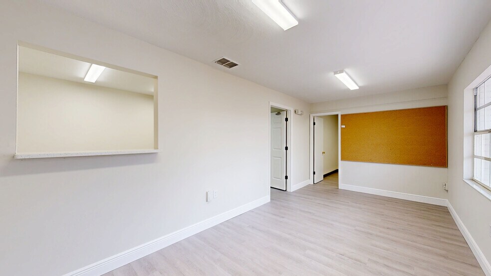 5622 Marine Pky, New Port Richey, FL à louer - Numérisation 3D de Matterport - Image 2 de 8