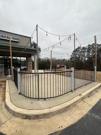 Plus de détails pour 10150 Ball Ground Rd, Ball Ground, GA - Commerce de détail à louer