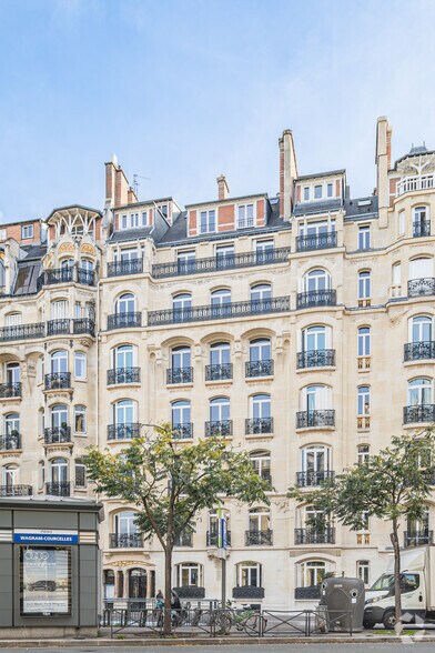 105 Rue Jouffroy D'Abbans, Paris for lease - Building Photo - Image 2 of 4