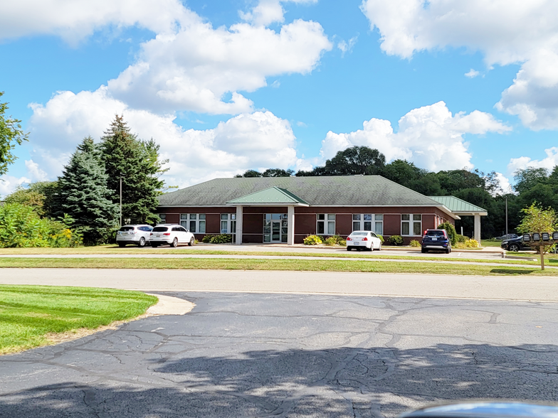 259 Hoover Blvd, Holland, MI for lease - Building Photo - Image 1 of 4