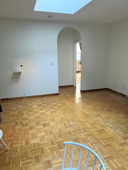 217 W 80th St, New York, NY à vendre - Photo intérieure - Image 3 de 7