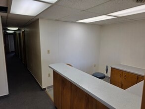 710 Commercial St, Atchison, KS for lease Interior Photo- Image 1 of 10