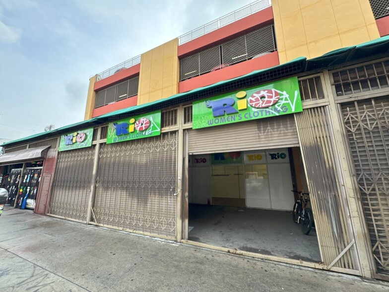 1301-1309 S Los Angeles St, Los Angeles, CA for lease - Building Photo - Image 3 of 8