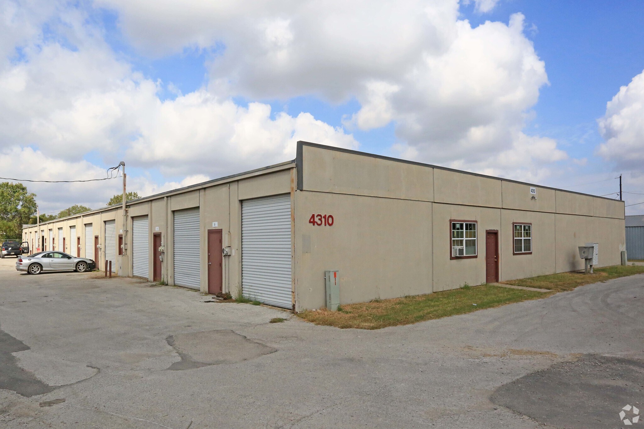 4310-4312 S Eden Rd, Kennedale, TX à louer Photo principale- Image 1 de 6