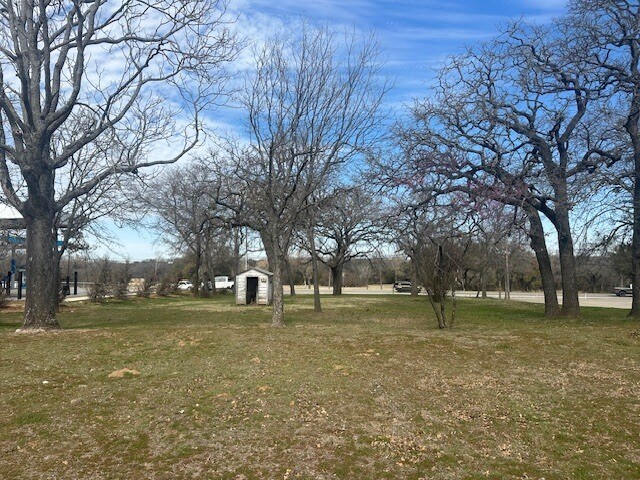 601 W Highway 199, Springtown, TX à vendre - Photo du bâtiment - Image 2 de 10