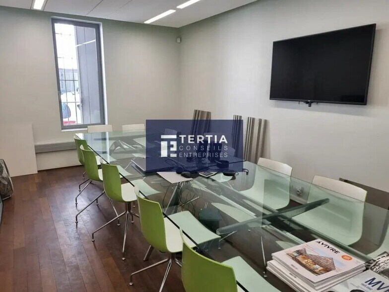 Office in Montpellier for lease - Building Photo - Image 3 of 10