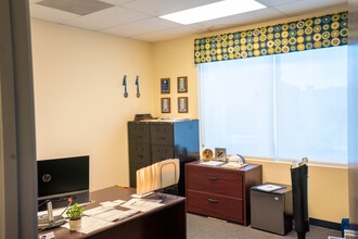28522-28528 Constellation Rd, Valencia, CA for lease Interior Photo- Image 2 of 4