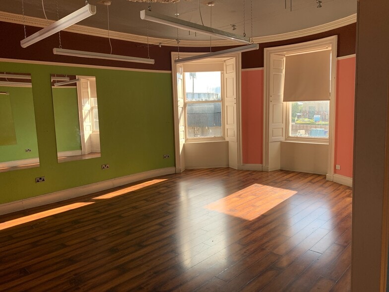 148 Nethergate, Dundee for lease - Building Photo - Image 3 of 3