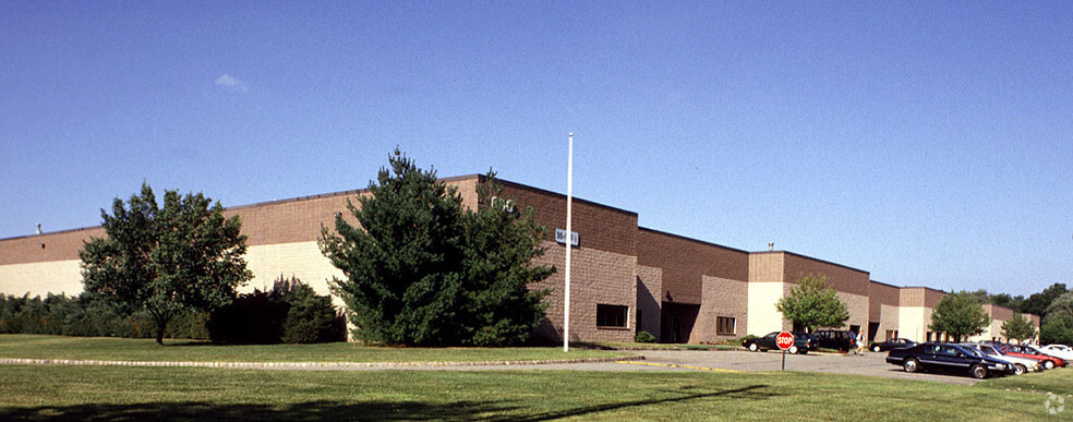 600 Ryerson Rd, Lincoln Park, NJ for sale - Primary Photo - Image 1 of 1