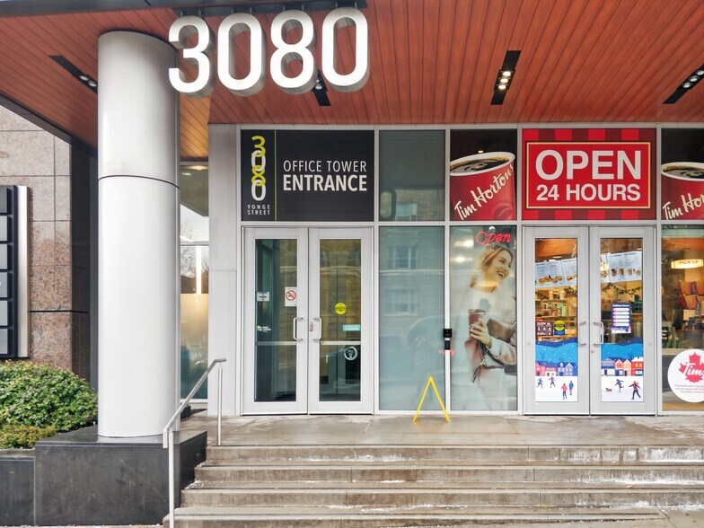 3080 Yonge St, Toronto, ON à louer - Photo intérieure - Image 3 de 17