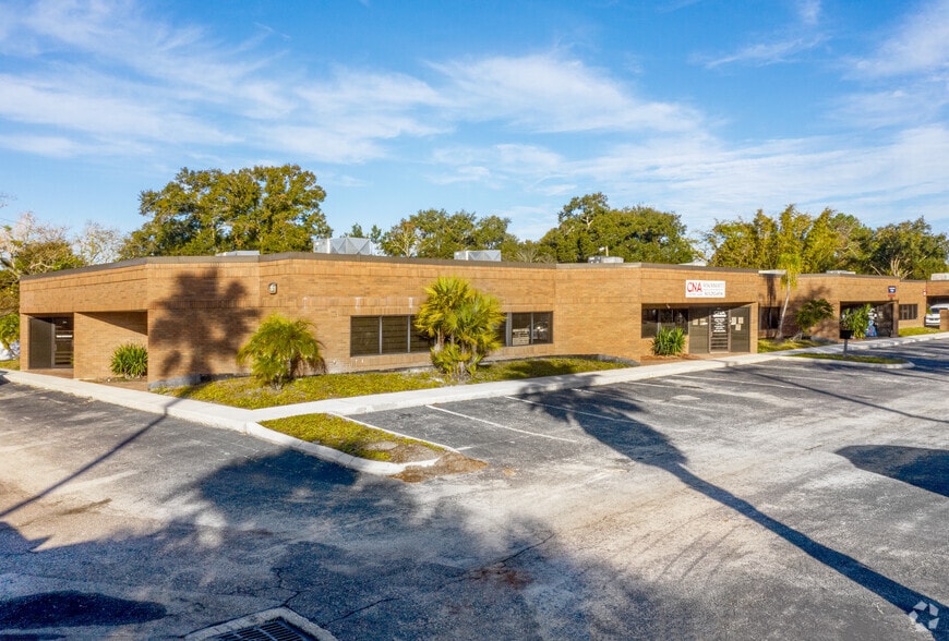 8900 N Armenia Ave, Tampa, FL for lease - Building Photo - Image 1 of 4