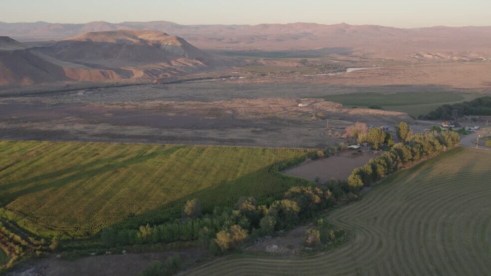 4473 S Lizard Ln, Melba, ID à vendre - Vidéo sur l’inscription commerciale - Image 2 de 12