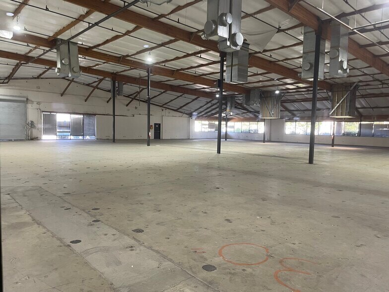 4125-4131 Northgate Blvd, Sacramento, CA à vendre - Photo du bâtiment - Image 3 de 6