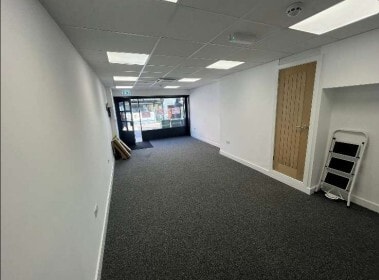 45 Oxford St, Ripley for lease - Interior Photo - Image 2 of 4