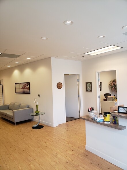 900 Wind River Ln, Gaithersburg, MD for sale - Interior Photo - Image 3 of 19