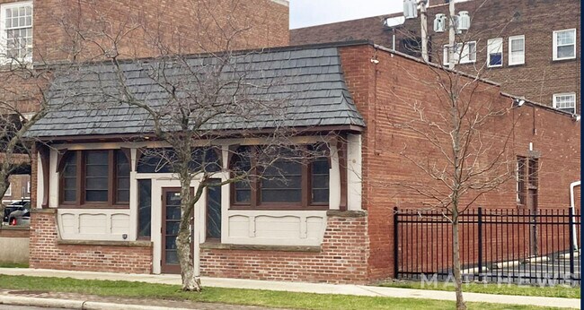 Plus de détails pour 13114 Larchmere Blvd, Cleveland, OH - Commerce de détail à louer