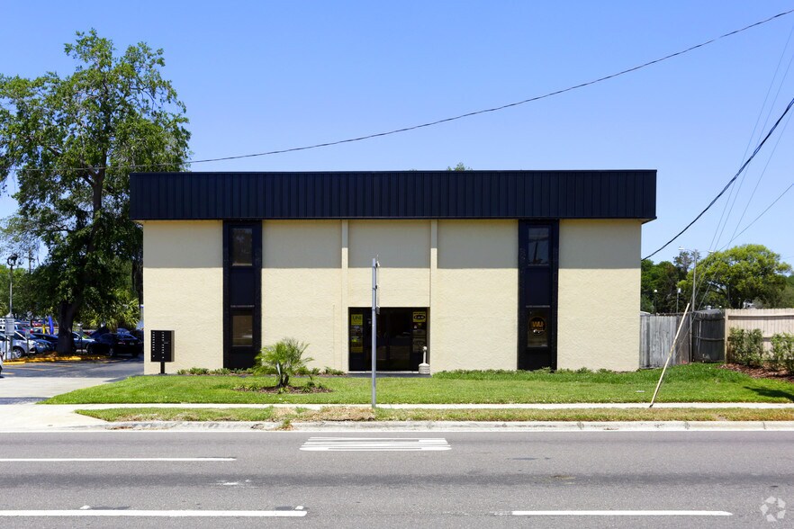 104 E Fowler Ave, Tampa, FL for lease - Building Photo - Image 2 of 3