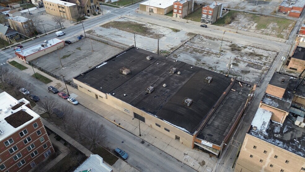 28 E 112th Pl, Chicago, IL à vendre - Photo du bâtiment - Image 2 de 13