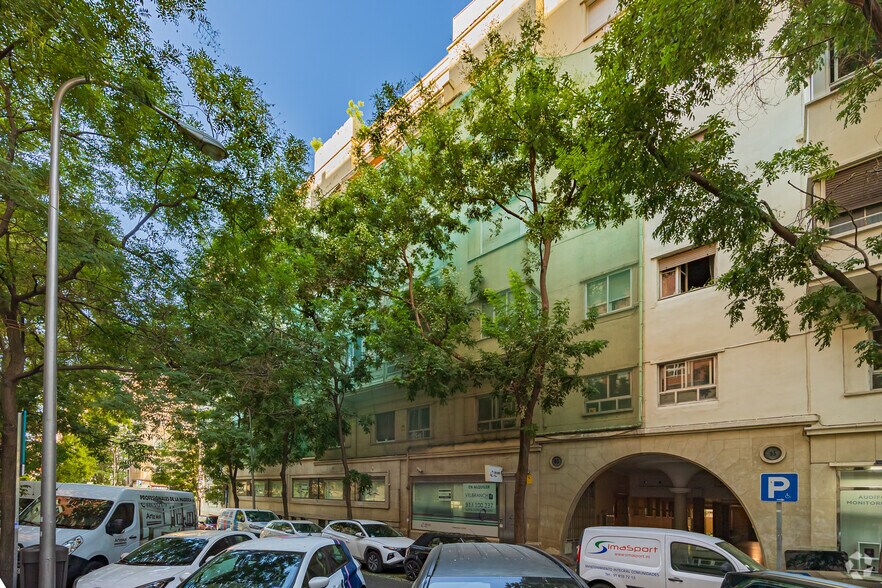 Calle General Díaz Porlier, 93, Madrid, Madrid à louer - Photo du bâtiment - Image 2 de 5
