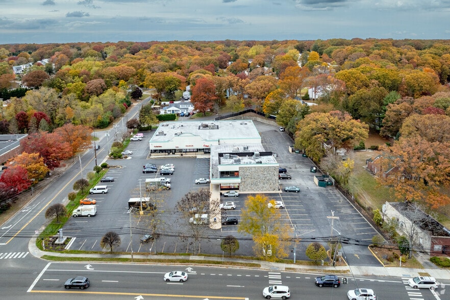 975 Jericho Tpke, Smithtown, NY for lease - Aerial - Image 1 of 6