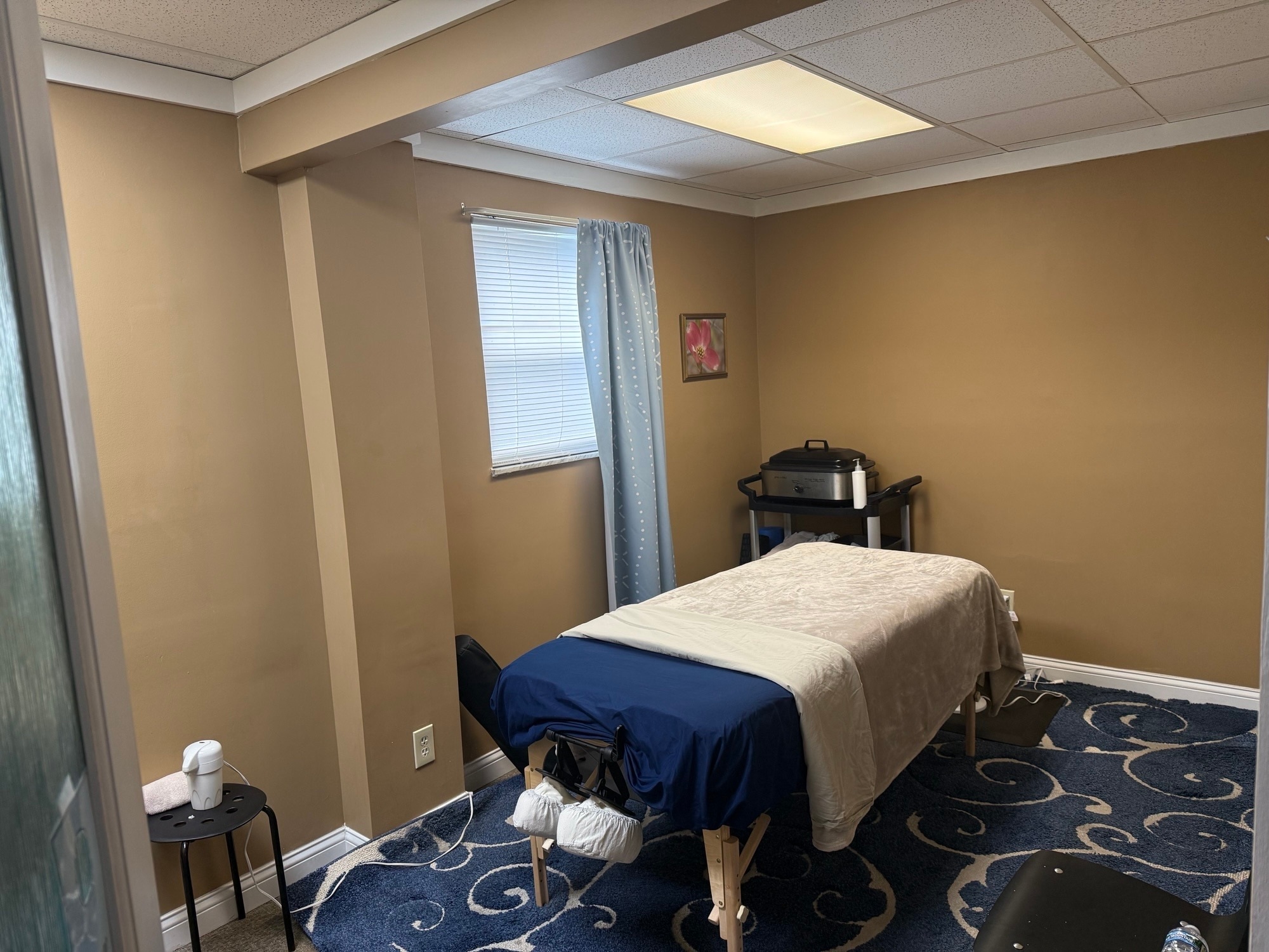7733 Beechmont Ave, Cincinnati, OH for lease Interior Photo- Image 1 of 2
