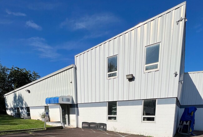 Plus de détails pour 185 Discovery Dr, Colmar, PA - Industriel à louer