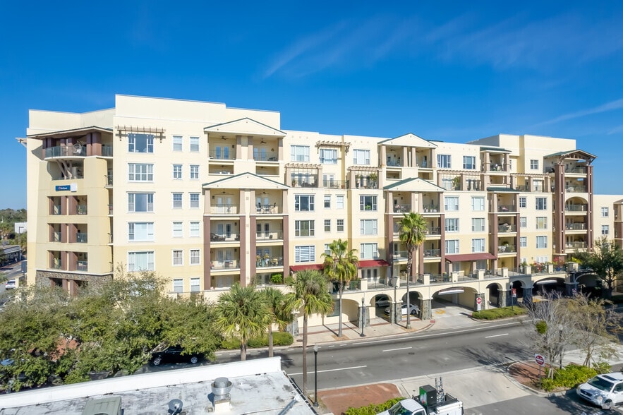 2305 Edgewater Dr, Orlando, FL for sale - Building Photo - Image 3 of 10