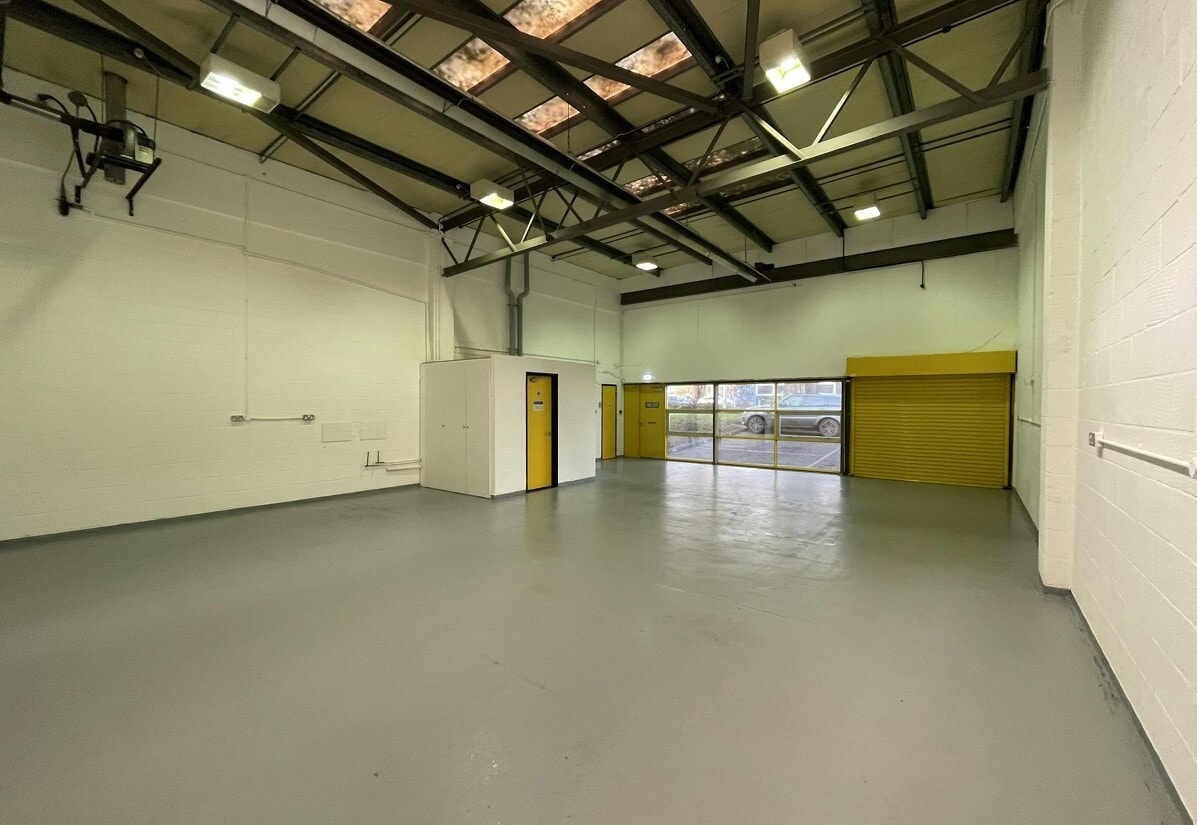 1-17 Kembrey Park, Swindon à louer Photo intérieure- Image 1 de 1