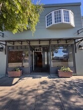 637 Main St, Half Moon Bay, CA à louer Photo intérieure- Image 1 de 11