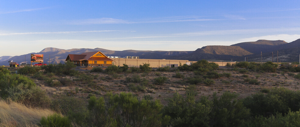 3535 W Sharp Shooter Way, Camp Verde, AZ à vendre - Photo du bâtiment - Image 1 de 1