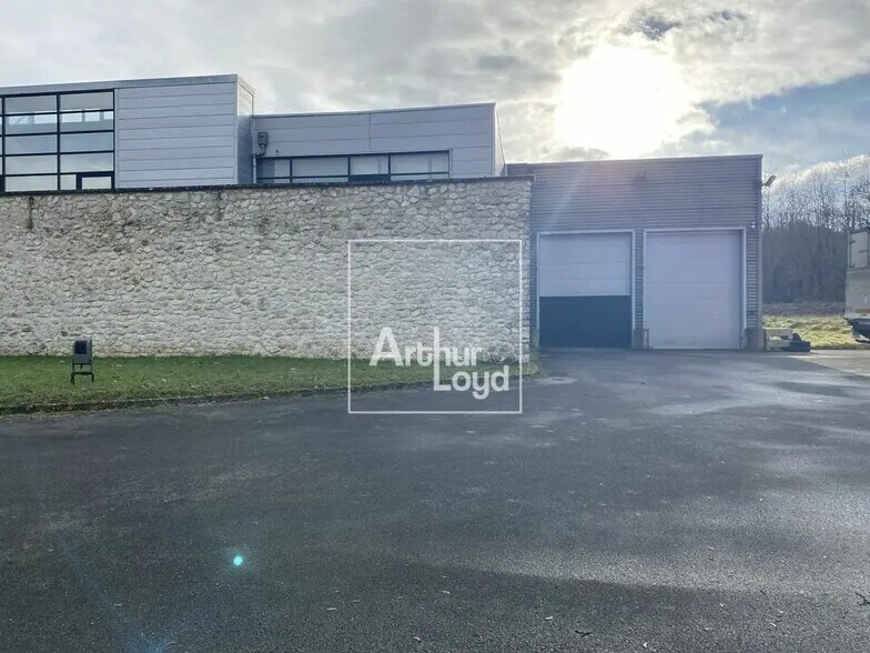 Local d'activités dans Champcueil à vendre - Photo du bâtiment - Image 3 de 10