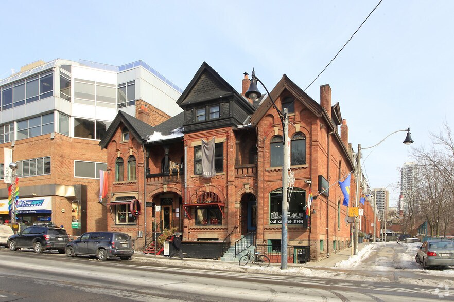 551-555 Church St, Toronto, ON à vendre - Photo du bâtiment - Image 2 de 4